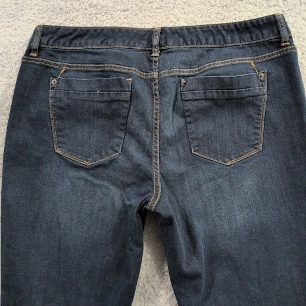 Mossimo Curvy Bootcut Jeans Women's 18R Blue Denim Mid Rise Stretch‎ Everyday